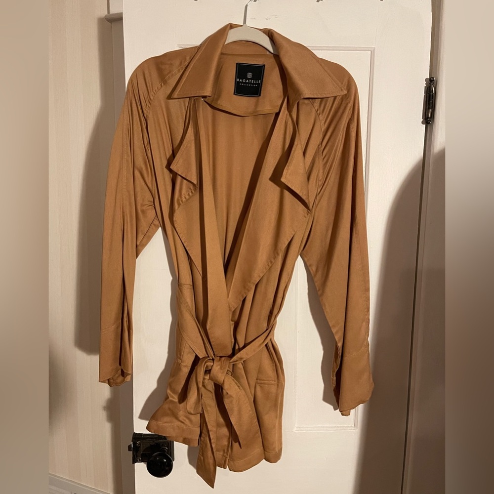 Bagatelle Tan Open Lightweight Jacket with Tie